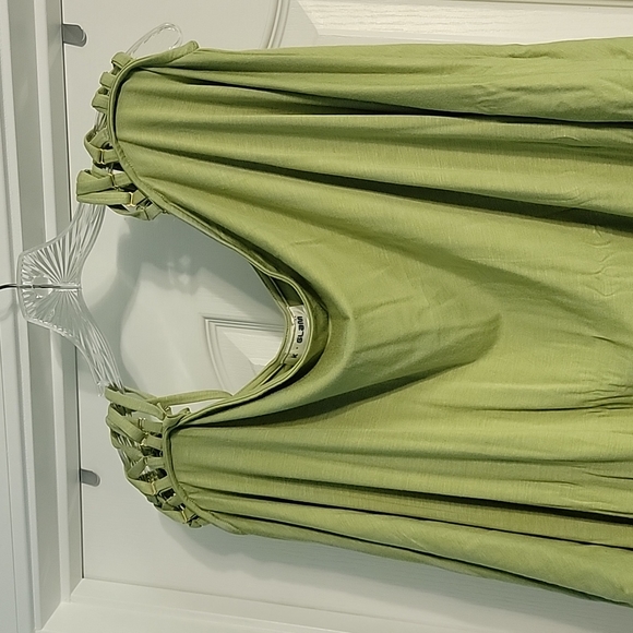 Dress, Dolman sleeves - Picture 3 of 8